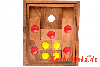 Khun Pan large, Escape Schiebespiel, in einer Holzbox tolles Schiebespiel für einen Spieler in Maßen 14,7 x 12,2 x 2,8 cm , khun pan samanea wooden game