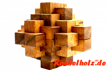 Big Notch Interlock Holz Puzzle mit unterschiedlichen Holzteilen in den Maßen 13,5 x 13,5 x 13,5 cm samanea wooden brain teaser