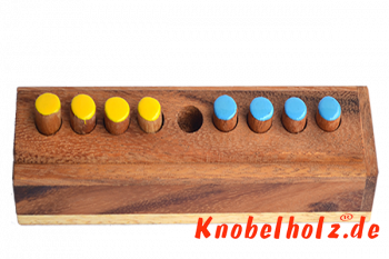Changing Four ein Spiel für 1 Spieler aus Monkey Pod Holz mit den Maßen 3,5 x 15,5 x 3,5 cm