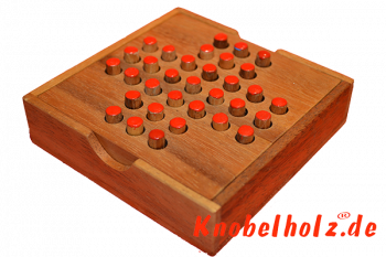 Solitaire oder Steckhalama das beliebteste Strategie Spiel für 1 Spieler aus Holz in der samanea Holz Box