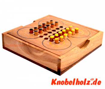 Surakarta indonesisches Spiel, Knobelholz Strategiespiel mit Steckern mit Maßen 13,5 x 13,5 x 3,0 cm, Strategy Surakarta samanea wooden game