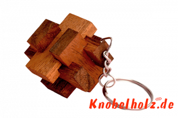 Anax Holz Puzzle als Schlüsselanhänger Puzzle mit 6 Holzteilen in den Maßen 3,5 x 3,5 x 3,5 cm, samanea brain teaser